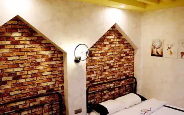 Weijing Hotel
