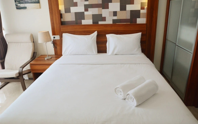 Warm and Best Studio Menteng Park Apartment