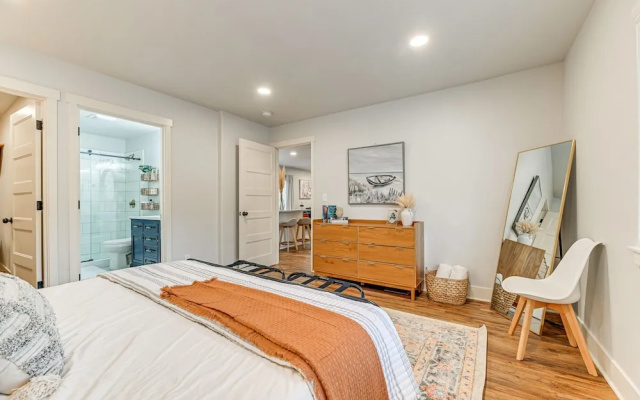 Delightful Grants Pass Home With Hot Tub!