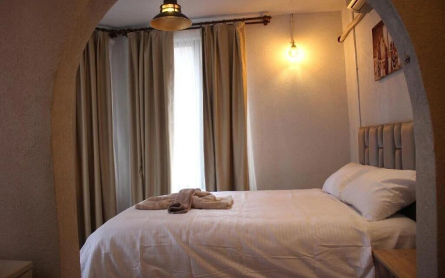 Ambar Hotel