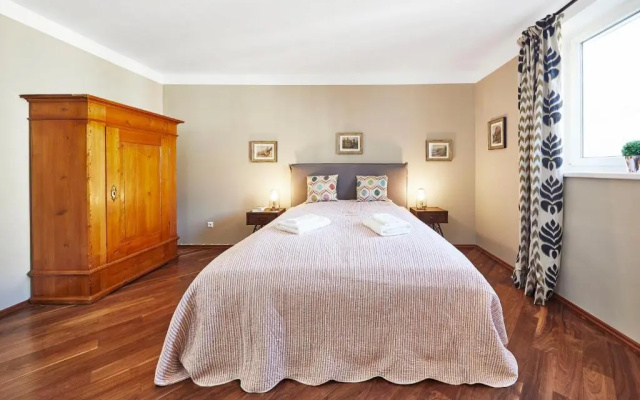 Vienna Penthouse 2