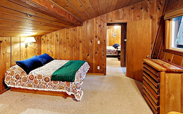 Becky's Boathouse 3BR by RedAwning