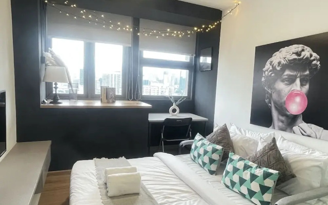 Riveria Premium Kuala Lumpur, Roam