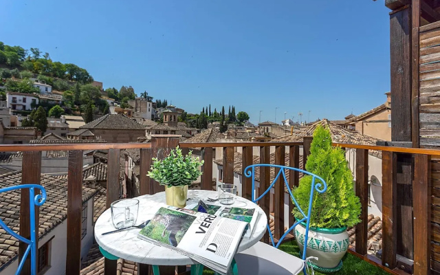 Luxury House in Granada Center Reyes II