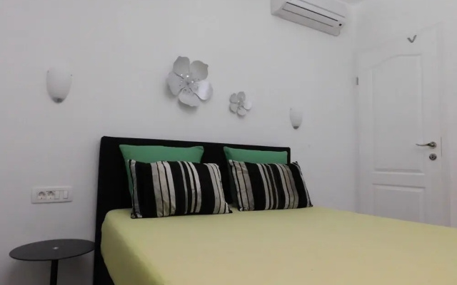 Coloured - Apartments on Island - A2 -zeleni :