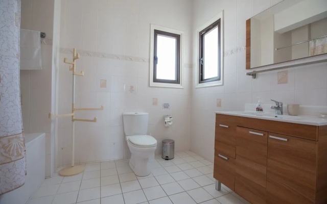 Protaras Holiday Villa Av6