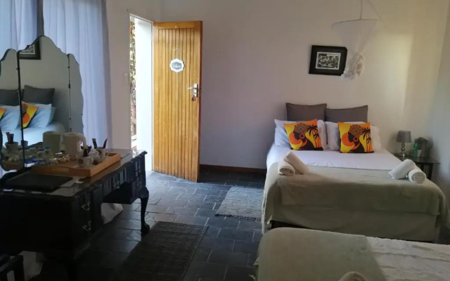Kamelruhe Guest House & Camping