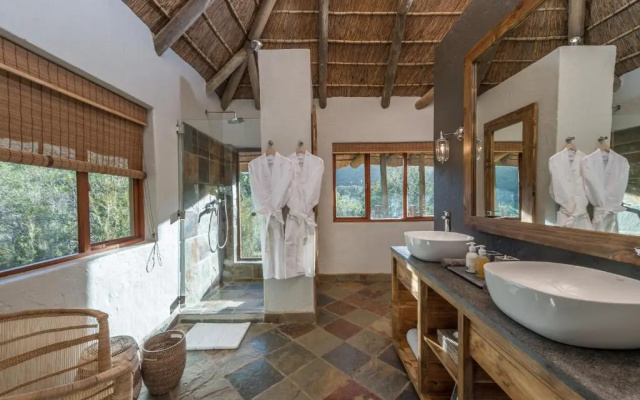 Lalibela Game Reserve - Inzolo Lodge