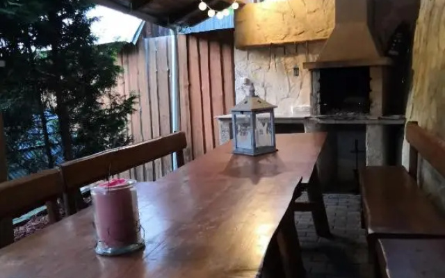 Chata za potokom