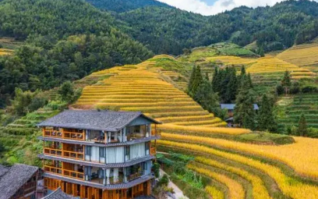 Longji West Window Moon Homestay (Jiulong Wuhu Observation Deck)