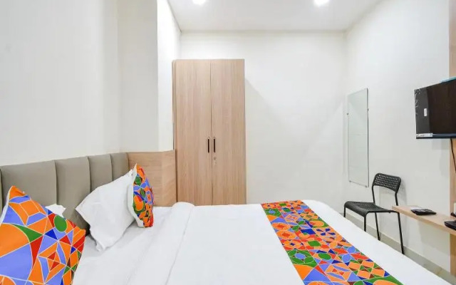 Fabhotel Narsingi