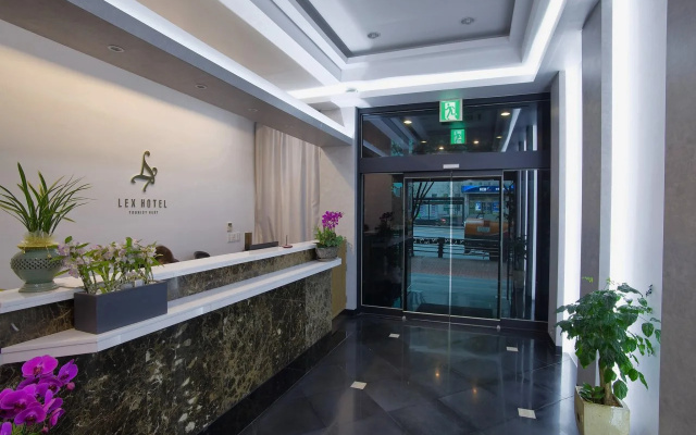 Lex Tourist Hotel