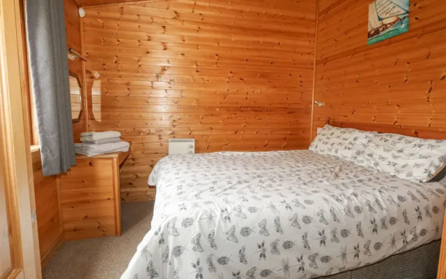 16 Amber Wood Lodge