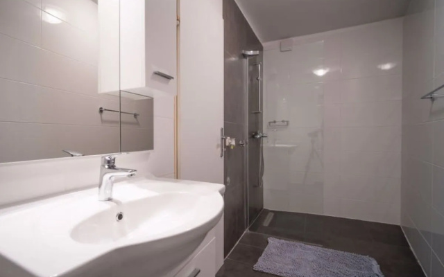 Apartment Šegulja St.Georges-de-Montclard 37370
