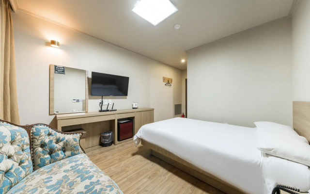 Nice Hotel