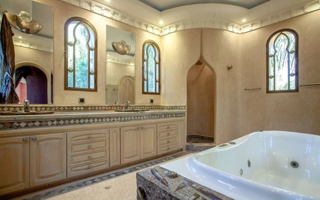 Villa des Lions