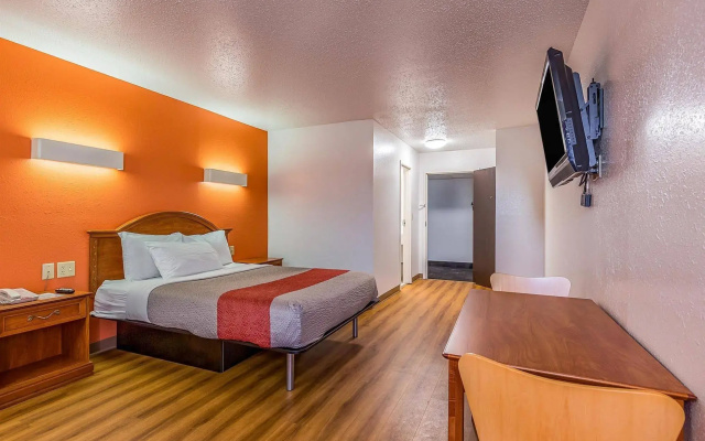 Red Lion Inn & Suites Pontoon Beach