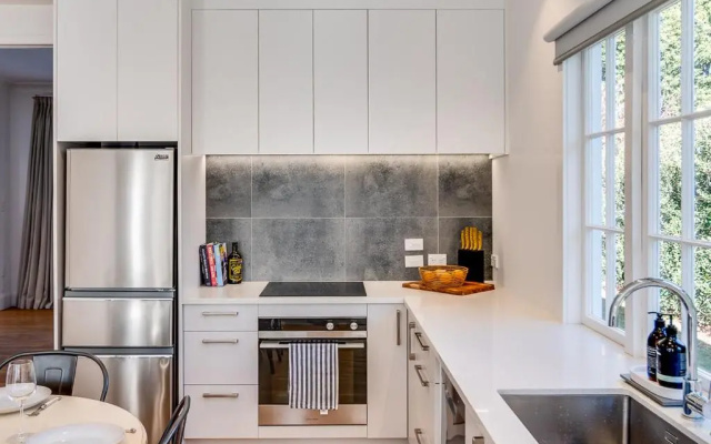 Gem on Gillean - Havelock North Holiday Home