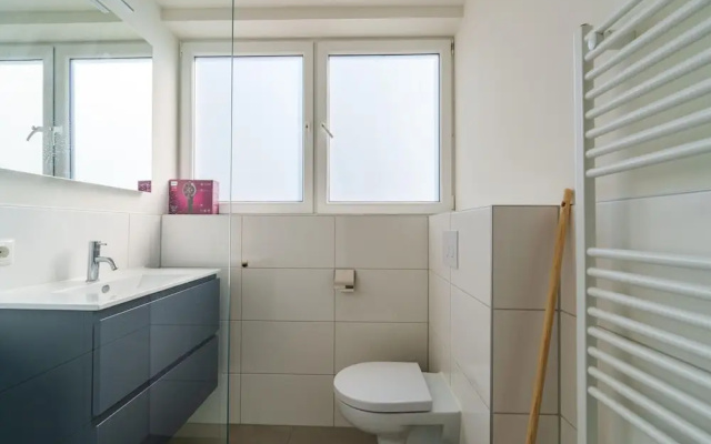 Beautiful Holiday Home With Sauna Near Rotterdam