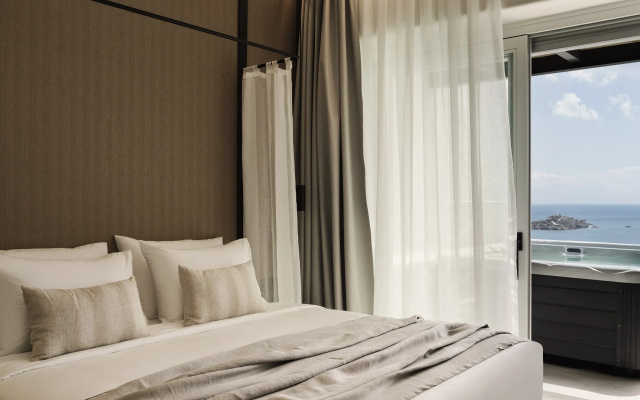 Ezio Bo Luxury Living