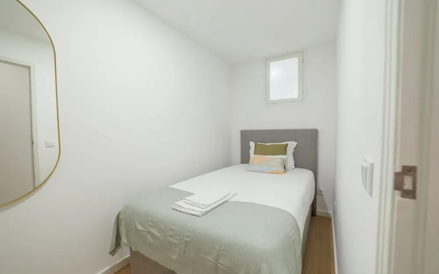Lapa Stylish Apartment A by Vacationy