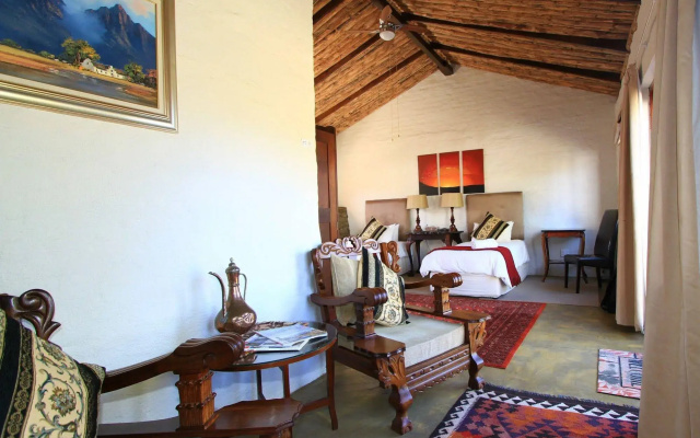 Ganora Guestfarm & Excursions