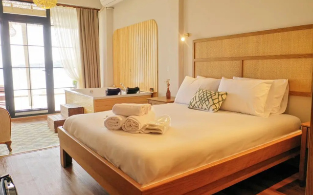 Ank’Ada Ayanikola (12+ Adult Only)