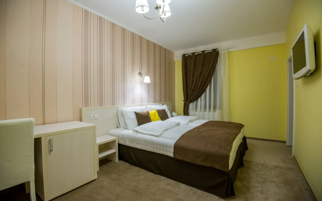 Pensiunea Holiday Villa