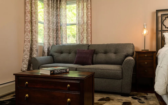 Rosemont Inn Bed & Breakfast