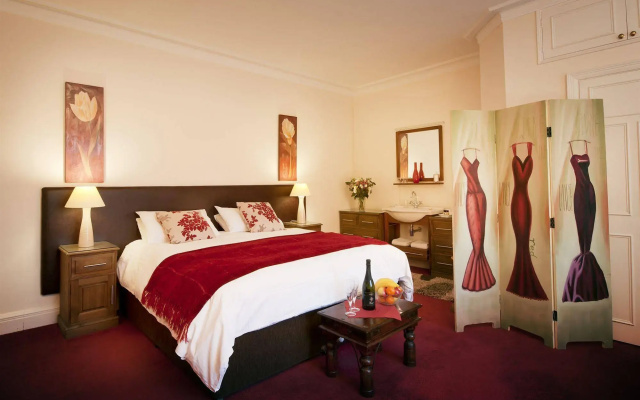 Ashbourne House