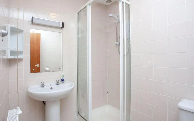 117 Atlantic Reach-UK32918