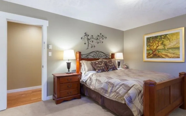 Creekside B & B