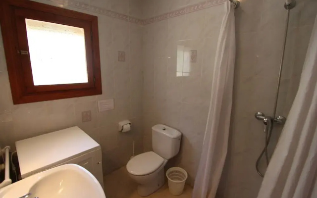 Laura-29A - pretty holiday property with garden and private pool in Calpe