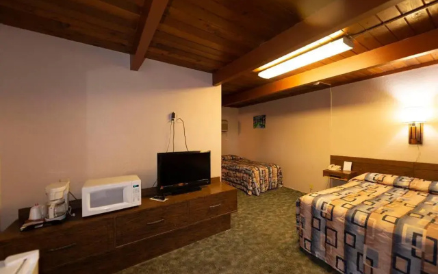Cedar Inn