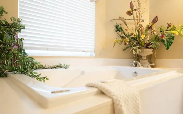 Barefoot Bliss - 3 Br condo by RedAwning