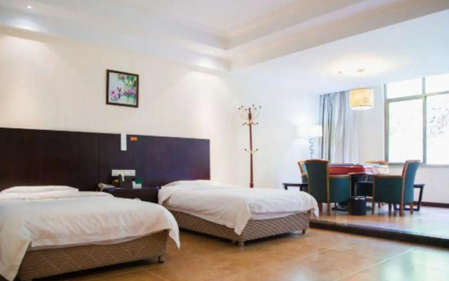 Meihong Hoilday Hotel