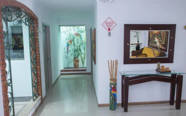 Hotel Costa Bonita