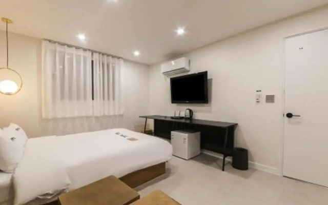 Gwangju Chungjangro first boutique hotel