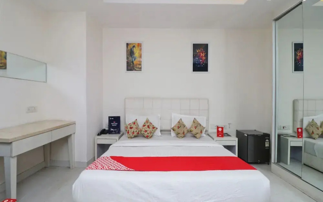 OYO 12346 Siris Inn