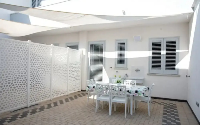 Lime Torre Lapillo Beach Apartments