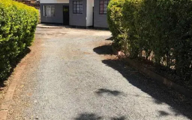 Serenity Studio, Lovely spacious 1-bedroom with ample parking