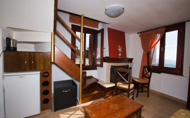 Anemoessa Traditional House