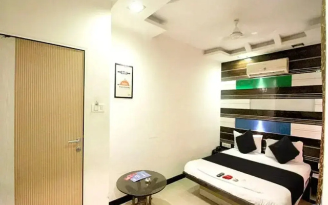 Room Maangta 122 Andheri East