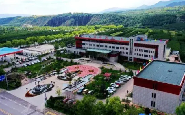 Ningxia Travel Investment Yuanfeng Hotel