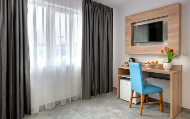 Martinez Aparthotel