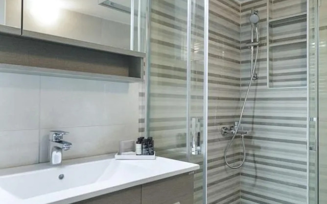 UPSTREET Urban 2BD Apartment in Koukaki