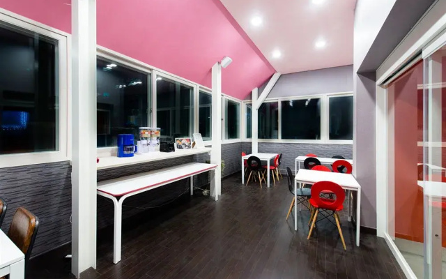 Avo Guesthouse
