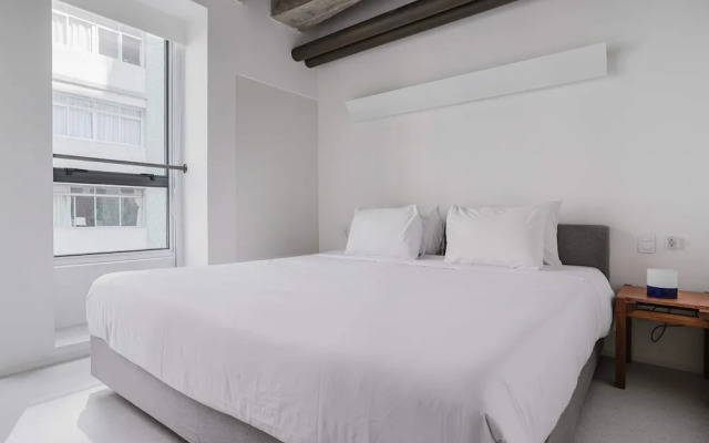 Eugenio Retreat Stylish 2 BR in Sao Paulo