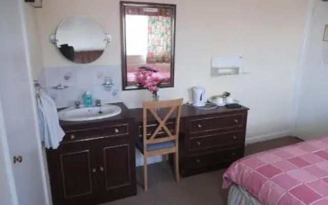 Thalatta Guest House