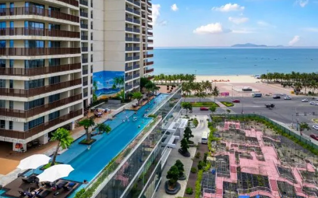 DiStay Beachfront Suites - Wyndham Soleil Da Nang